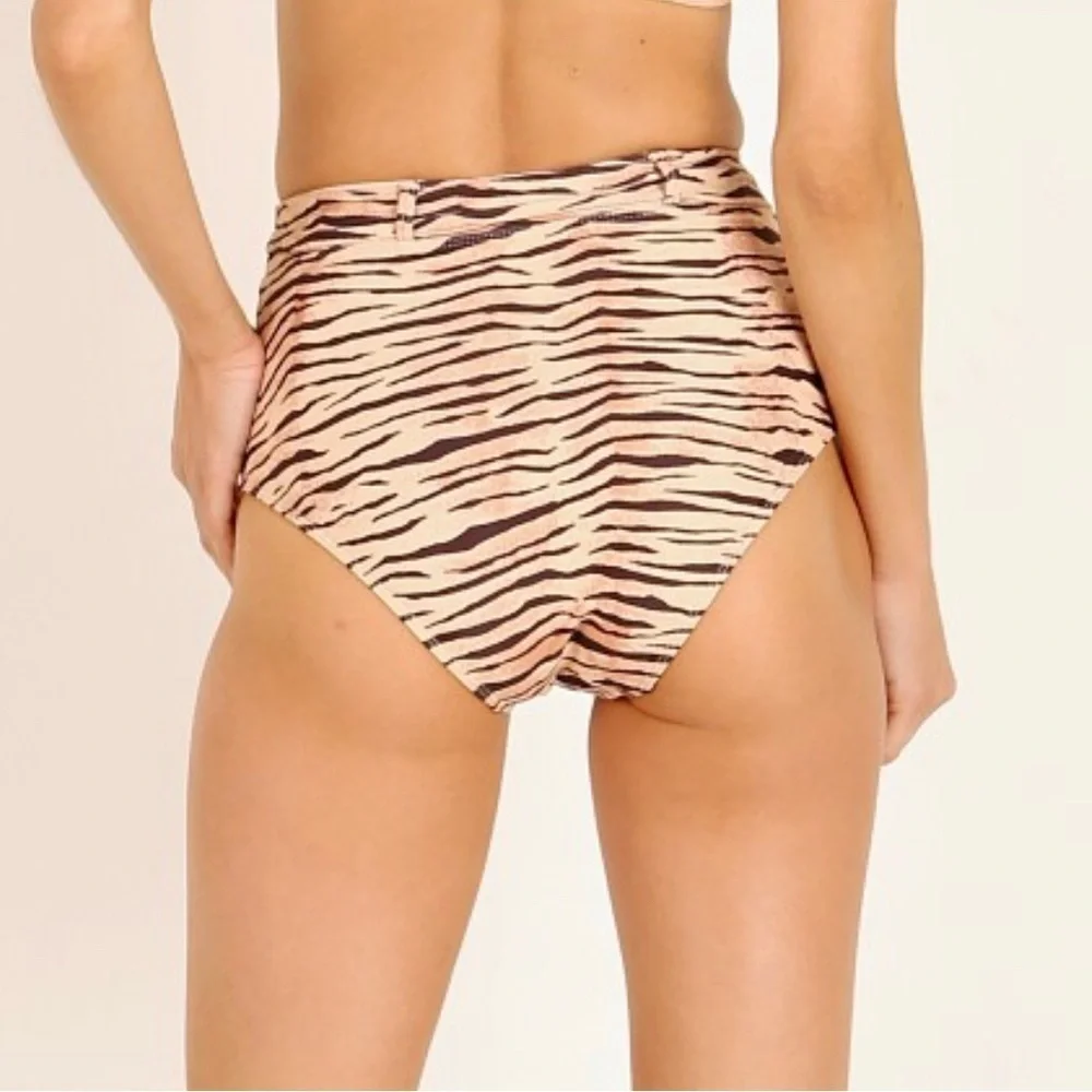 NWT Faithfull The Brand Lavande Bikini Bottom Wyldie Animal sz medium M